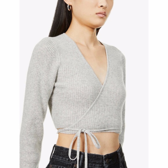 NEW Reformation Remus Cashmere Wrap Sweater Light Grey Medium - Picture 8 of 17